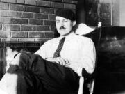 大文豪邱吉尔 海明威是扬名国际的大文豪。